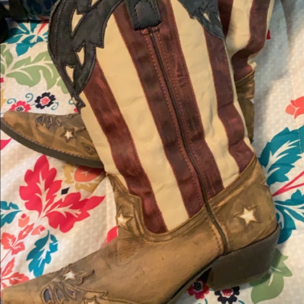 Women’s cowboy boots